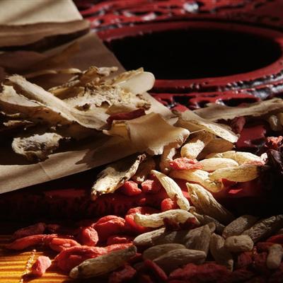 第一腰椎爆裂性骨折怎么办