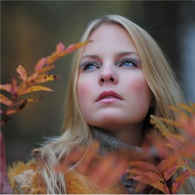 脸爱发红看什么科