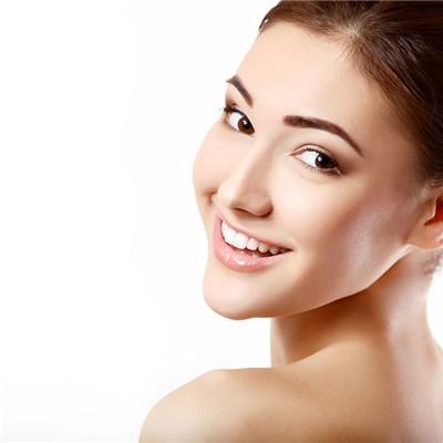 嘴周围发黄怎么回事