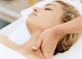 落枕后脖子疼如何治疗的