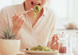 告别胃溃疡，治疗要细心