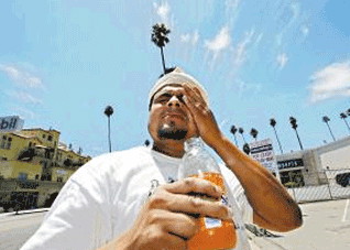 老人中暑与预防