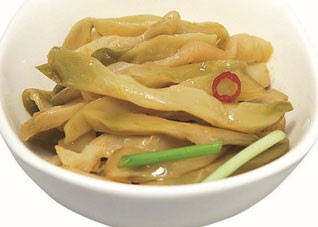 旅行不犯愁 七食物解决晕车烦恼