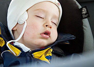 宝宝经常晕车该如何预防