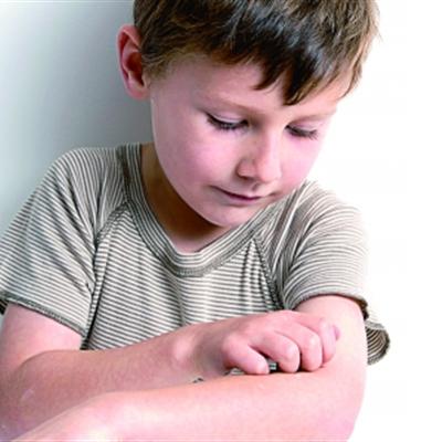 大腿内侧起红疙瘩,怎么办