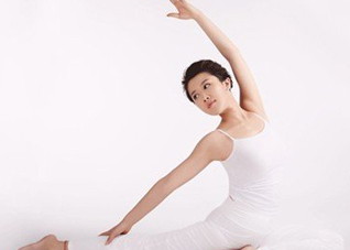 5式瘦腹操秀出平坦小腹