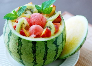 养生茶饮帮你消除体内的结石