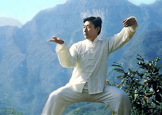 练习太极拳会对身体有什么好处?