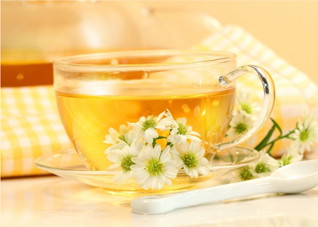 花茶养生，清肝明目用洋甘菊