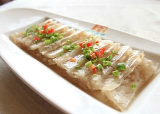 凉拌皮冻凉爽夏季 血脂高人少吃