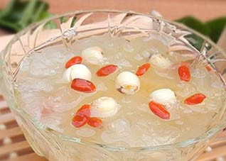 冬季煲汤放枸杞可御寒