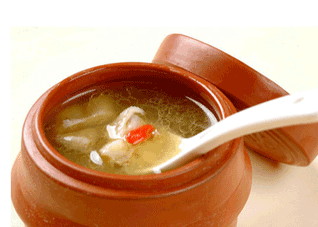 四类患者不适宜喝鸡汤