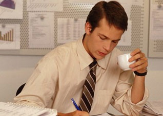 揭秘白领男士容易发胖的原因