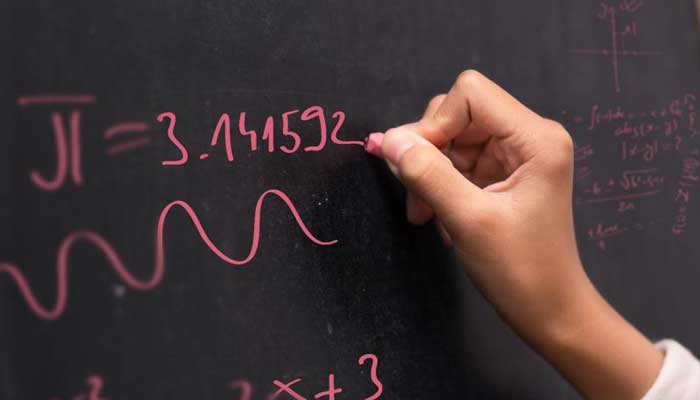 一个三角形的三个内角的比是1:2:3这是一个什么三角形	 一个三角形三个内角比是1:2:3这个三角形是什么三角形