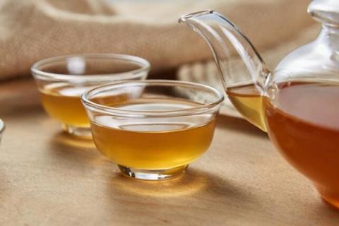 花旗参石斛汤的功效与作用（花旗参石斛汤的材料）