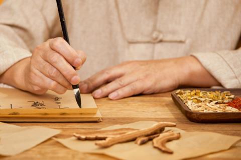 紫草叶的功效（紫叶草的功效与作用）