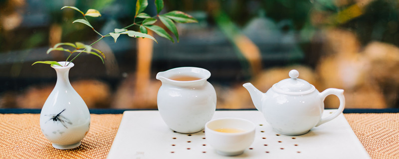 竹叶青是什么茶（竹叶青是什么茶树品种）
