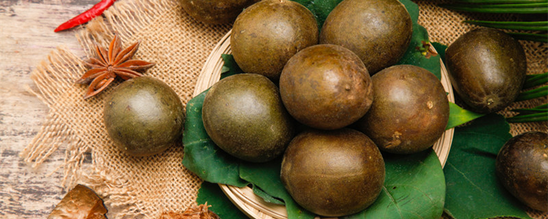 罗汉果泡水需要去壳吗（罗汉果泡水需要把壳剥掉吗）