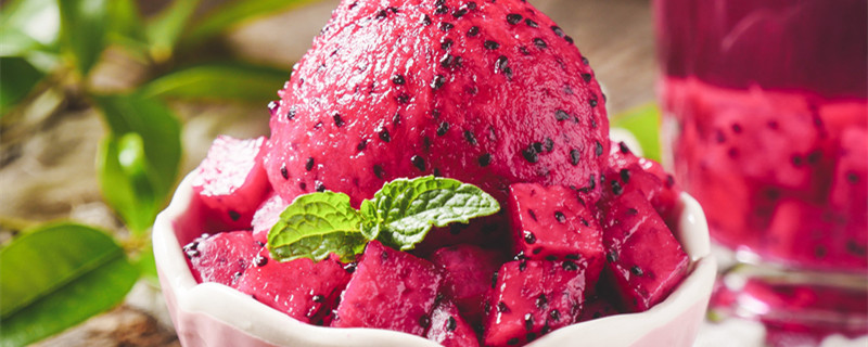 火龙果长在哪里 火龙果长在哪里树上还是地上l 图片