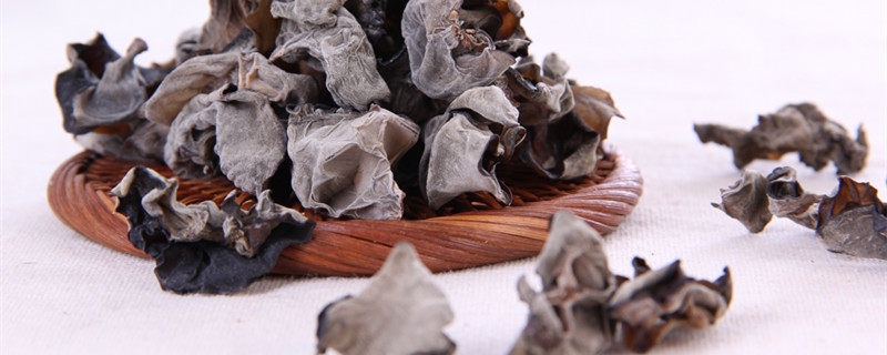 木耳用凉水泡还是热水泡（木耳用凉水泡还是热水泡?）