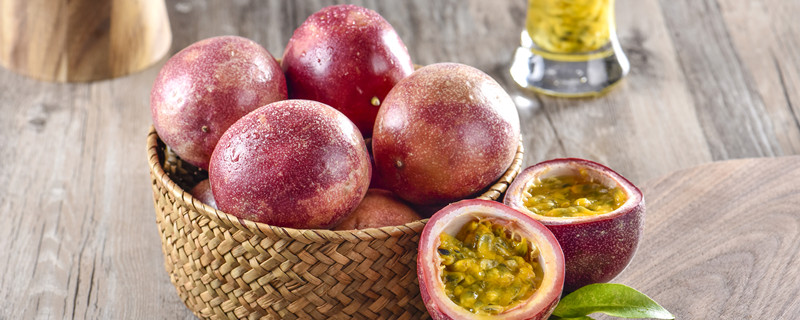 西番莲和百香果是同一种水果吗 西番莲就是百香果吗