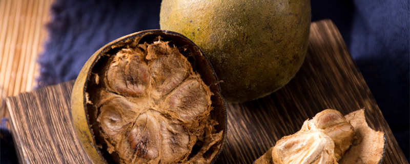 罗汉果泡水怎么泡（罗汉果泡水怎么泡一天喝多少）