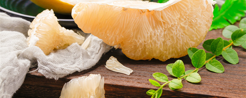 黄金柚子与红柚区别(红柚白柚黄金柚区别)