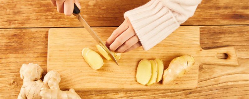 生姜出苗后用什么肥料（生姜初期壮苗用什么肥?）