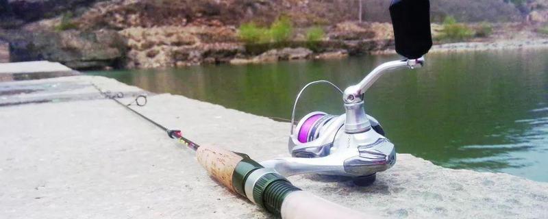 溪流钓要什么装备 钓溪流用什么鱼竿