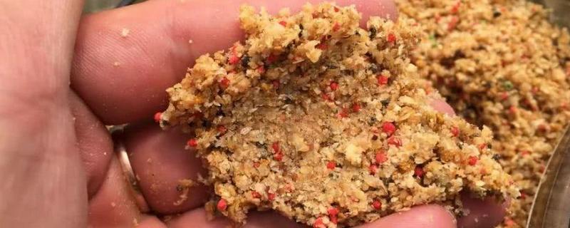 低温钓鲤鱼的饵料配方大全，这些饵料属于什么味型