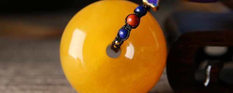 琥珀和蜜蜡有什么区别（琥珀和蜜蜡有什么区别吗）