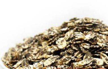 黑燕麦片的功效与作用 黑燕麦片的功效与作用及食用方法