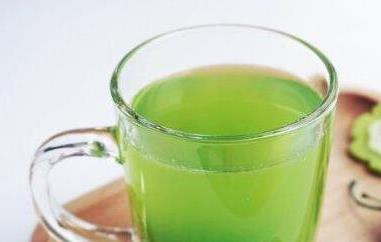 喝苦瓜汁的功效与副作用（喝苦瓜汁的功效与副作用禁忌）