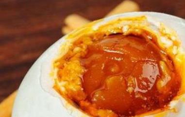 盐水咸鸭蛋如何做 盐水咸鸭蛋怎么做