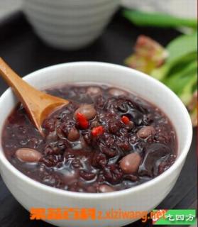 糯米黑米粥 糯米黑米粥的热量