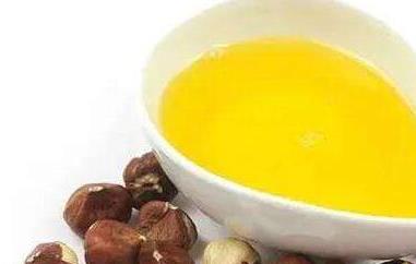 榛子油对皮肤的作用（榛子油对皮肤的作用是什么）