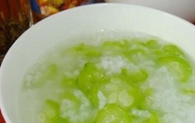 丝瓜粥的功效与作用 丝瓜粥的功效与作用是什么
