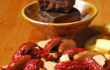 红枣姜茶的做法与功效 红枣姜茶的做法与功效窍门