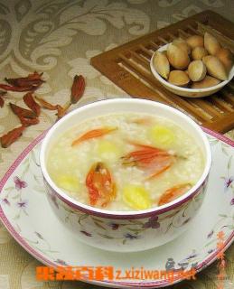 芡实白果糯米粥的功效（芡实白果糯米粥的功效与禁忌）