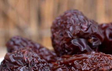 马牙枣和黑枣的区别（马牙枣和冬枣的区别）