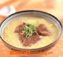 滑蛋牛肉粥的做法步骤（滑蛋牛肉粥的做法步骤图）