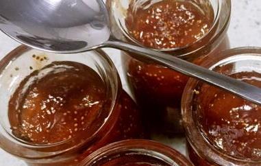 无花果酱的功效与作用 无花果酱的功效与作用禁忌