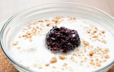 椰汁紫米露的做法步骤教程（椰奶紫米露怎么做）