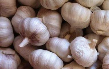女人吃大蒜有什么好处 女人吃大蒜有哪些好处