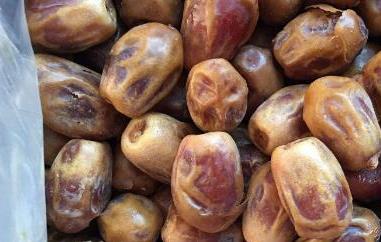 椰枣是枣吗(椰枣是枣吗?A.是B.否)