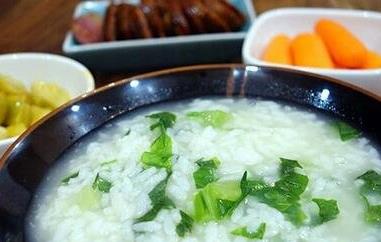 青菜粥的功效与作用（山药青菜粥的功效与作用）