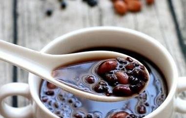 黑豆粥如何做好吃（黑豆粥如何做好吃视频）