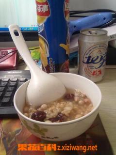花生杏仁粥的功效（花生杏仁粥的功效和作用）