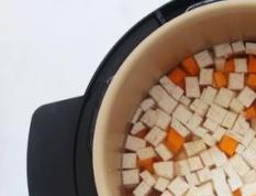 南瓜芋头粥材料和做法步骤(香芋南瓜粥的做法)