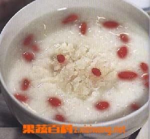 银耳樱桃粥的功效（银耳樱桃粥的功效作用）